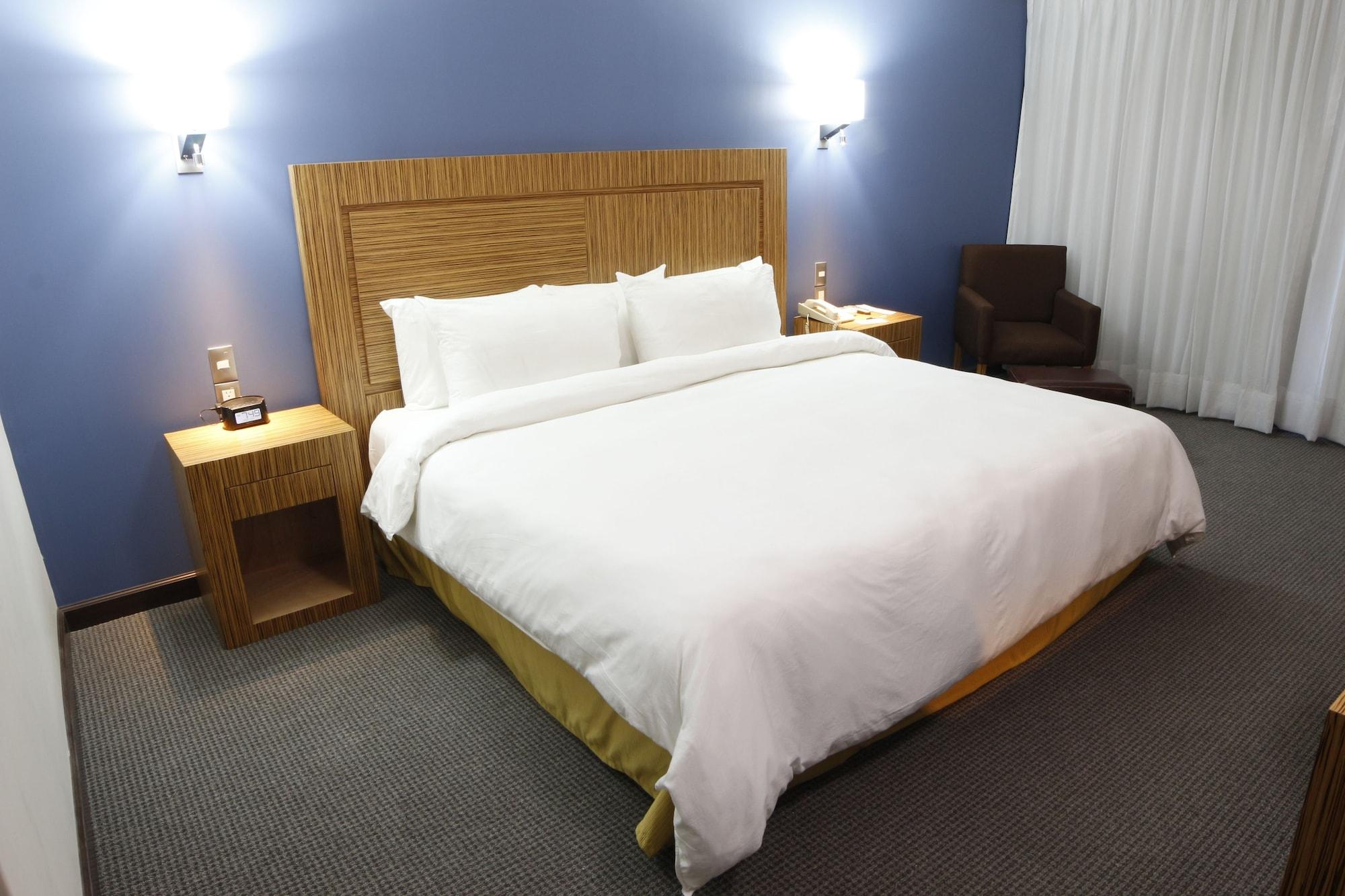 Radisson Hotel & Convention Center 톨루카 외부 사진