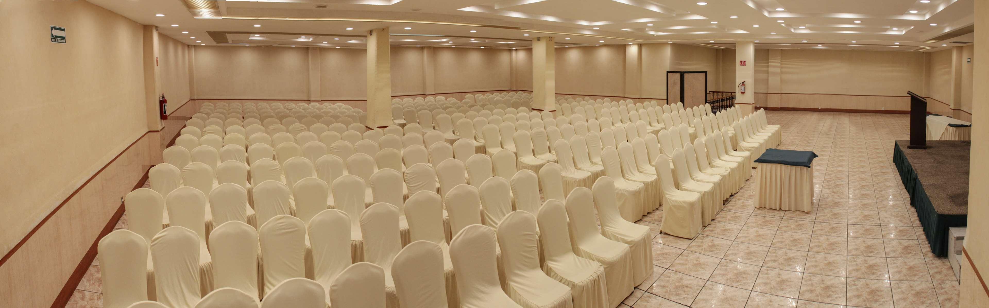 Radisson Hotel & Convention Center 톨루카 외부 사진