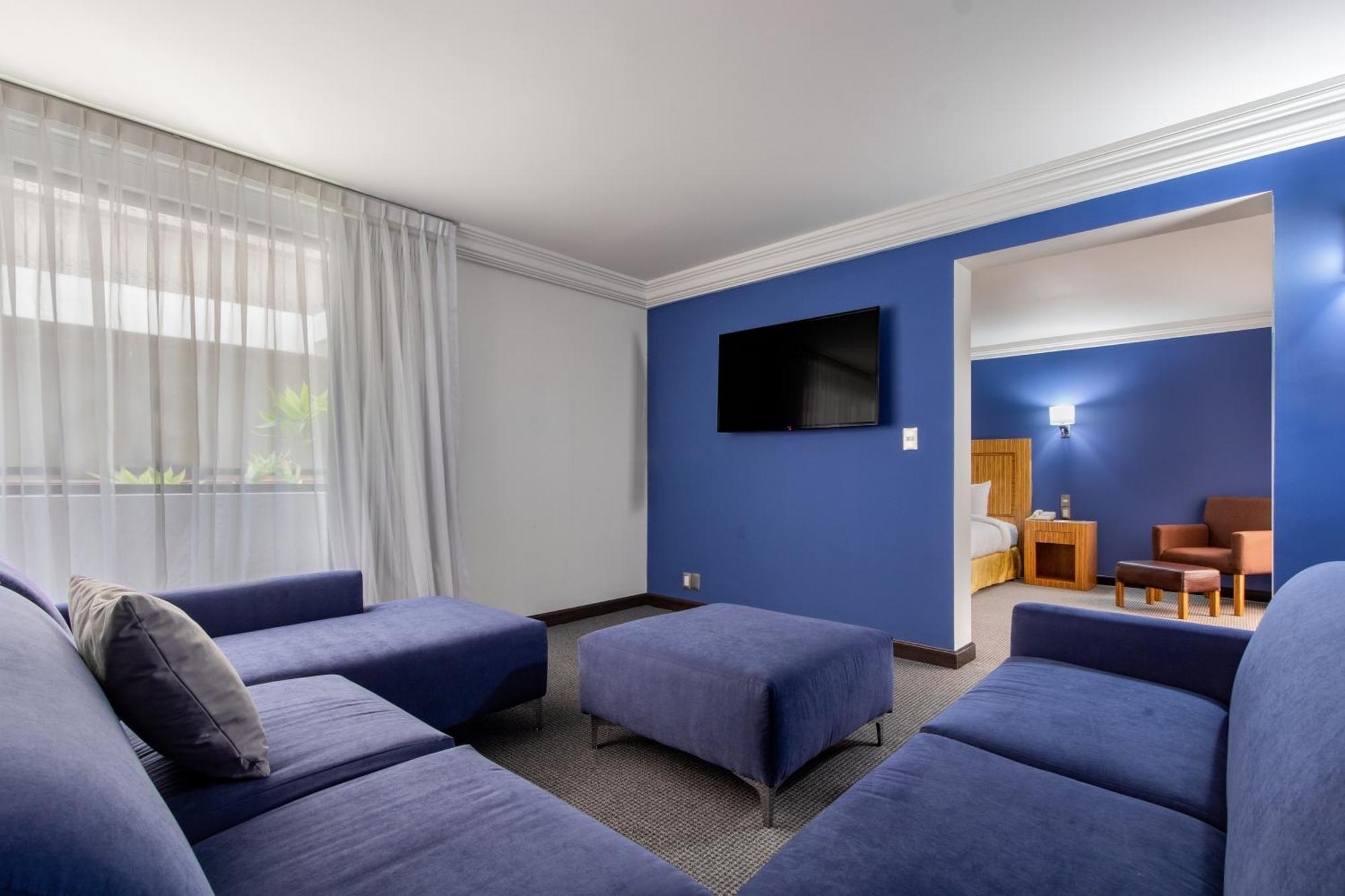 Radisson Hotel & Convention Center 톨루카 외부 사진